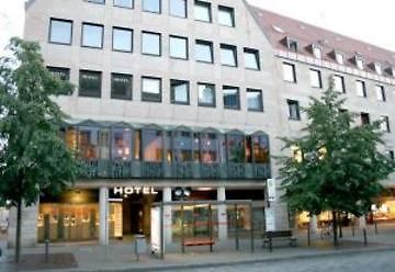 Tiptop Hotel Am Schoenen Brunnen Нюрнберг Екстериор снимка